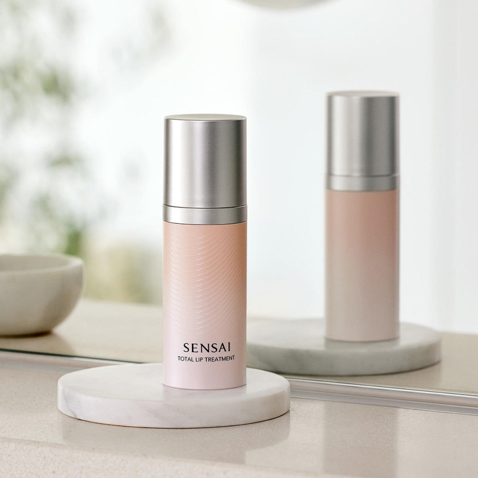 SENSAI Total Lip Treatment